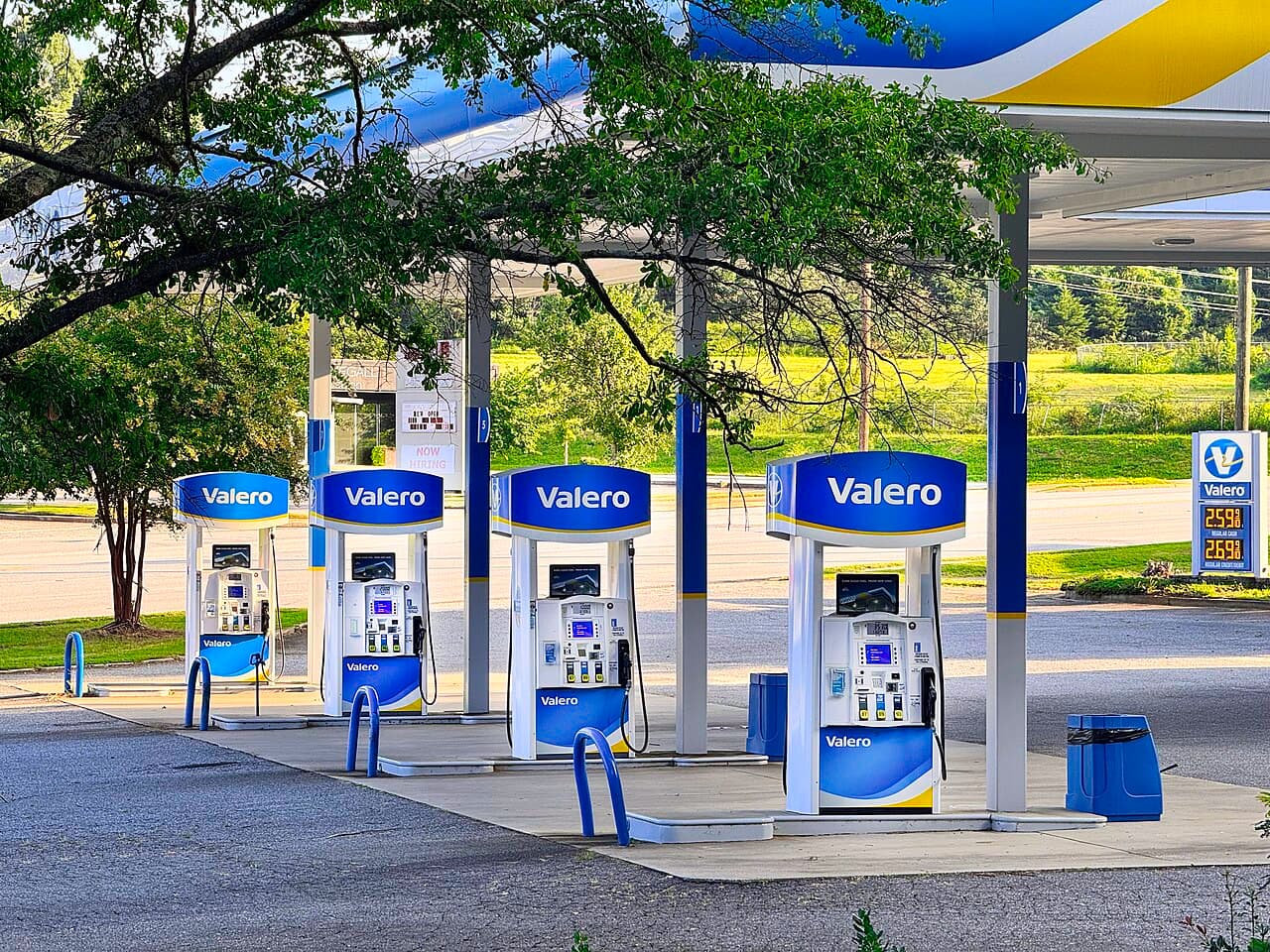 Gas Prices and the Gulf: The Hard Math Behind Trump's Energy Play